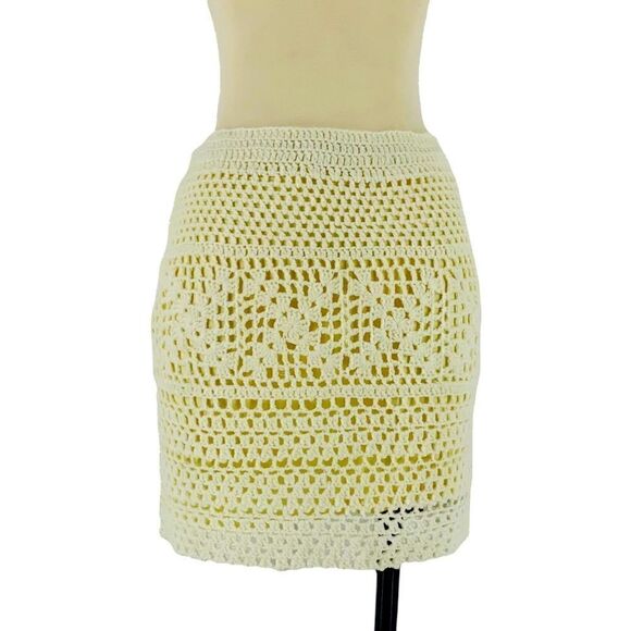 NWOT Anthropologie Winter White Crochet Skirt - Picture 1 of 3